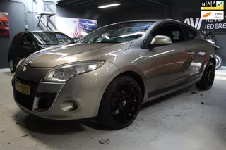 Renault M&eacute;gane Coup&eacute; 1.6 Dynamique / APK / NAP / WEINIG KMS