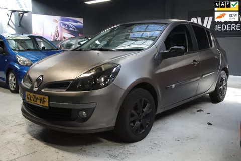 Renault Clio 1.6-16V Dynamique / AIRCO / NIEUWE APK / NAP Renault Clio 1.6-16V Dynamique / AIRCO / NIEUWE APK / NAP
